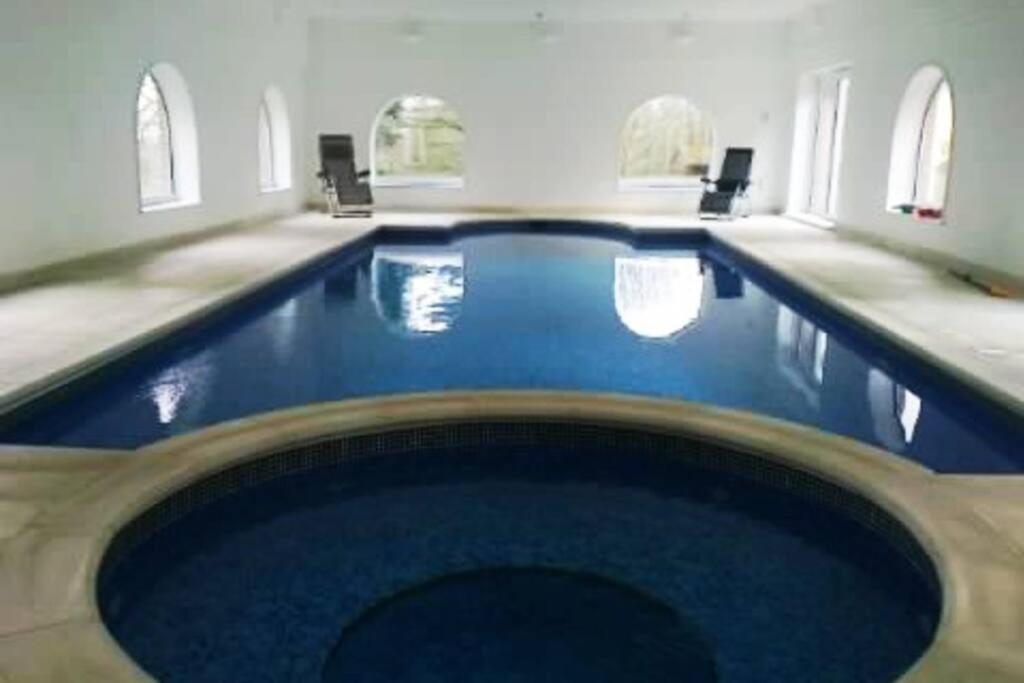 Country Manor House With Indoor Pool And Hot Tub Villa Rochester  Eksteriør bilde